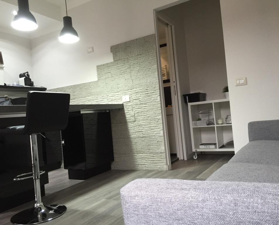 Kibilu - Via Confalonieri - Stazione Garibaldi - Zona Isola Milán Habitación foto